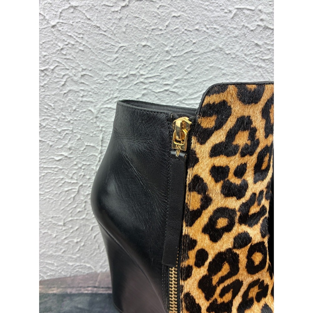 Michael Kors Womens 8M Leopard Calf Hair Platform Ankle Boots Side Zip Booties